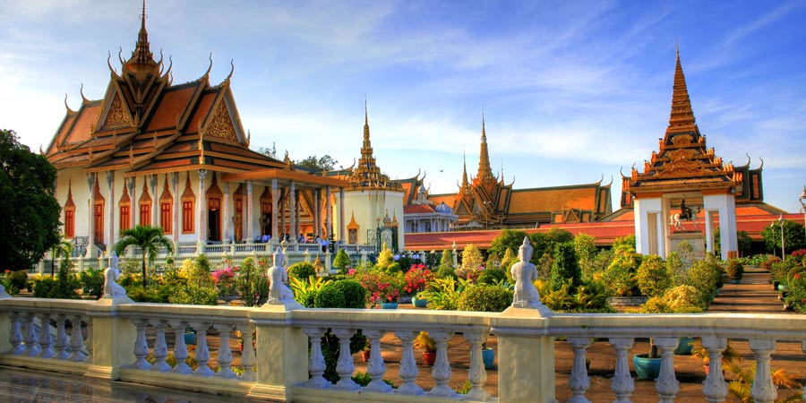 Ama April 2019 PHNOM PENH Royal Palace Article Image